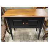 Black & Wood Toned Hunt Table
