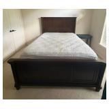 Traditional Craftsman Style Queen Bed