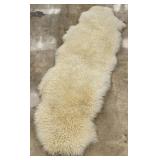 6 FT x 2 FT Foggieley Sheepskin Rug
