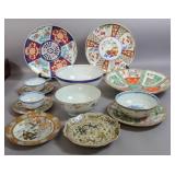 Group of Asian porcelains Group of Asian porcelains