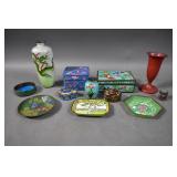 Group of enamel table articles