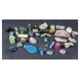 Group of semi-precious stones & fetish figures