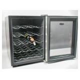 Whynter wine cooler with 20 bottle capacity