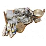 Group of assorted table articles