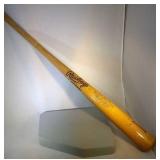 Raul Mondesi autographed Rawlings bat