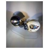 lot of 2 Riddell mini helmets - Ravens and Titans