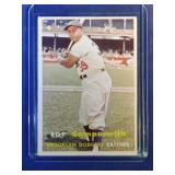 1957 Topps #210 Roy Campanella  Brooklyn Dodgers