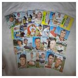 1967 Topps Baseball cards-26 cards