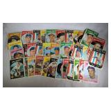 Lot of 35 DIFFERENT 1959 Topps Baseball Cards