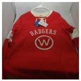 1 Wisconsin Badgers mens small shirt