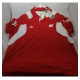 1 Wisconsin Badgers mens medium shirt