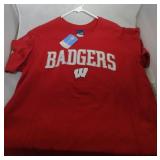 3 Wisconsin Badgers mens Large shirts