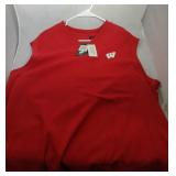 1 Wisconsin Badgers mens 2XL shirt