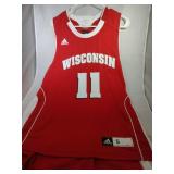 Wisconsin Badgers Mens Small Jersey #11