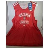 3 Wisconsin Badgers Mens Med(2)Tshirts(1)Longsleev