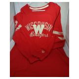 Wisconsin Badgers Mens Large long sleeve