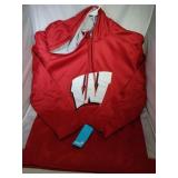 Wisconsin Badgers Mens Large zip up pullover