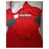Wisconsin Badgers Mens Large hooded sweatshirt