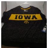 3 Iowa Hawkeyes mens XL T-shirts