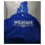 2 Kentucky Wildcats mens Large(1)T shirts(1)Hoodie