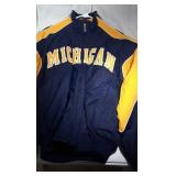Michigan Wolverines Mens Small zippered Jacket