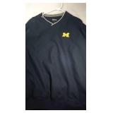 Michigan Wolverines Mens Med V neck Pullover