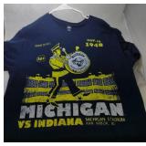 3 Michigan Wolverines Mens Large Tshirts
