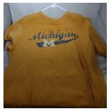 3 Michigan Wolverines Mens Large (2)Tshirts &