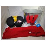 Wisconsin Badgers galvanized bucket, neck travel