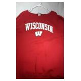 2 Wisconsin Badgers Mens XL pullover sweatshirts