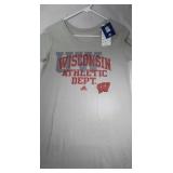 3 Wisconsin Badgers Ladies Large T-shirts