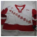 Wisconsin Badgers Youth M 10/12 WCHA jersey