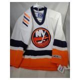 2 New York Islanders Youth Small jerseys