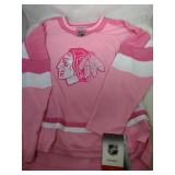 Chicago Blackhawks Youth Large pink jersey