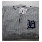 4 Detroit Tigers Men
