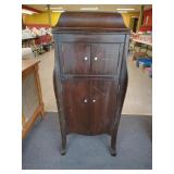 Antique Victrola Cabinet w/ case of Records-WORKS!