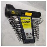 11pc Metric Wrench Set, Pug in Flahlight