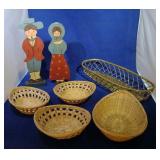 4 wicker baskets, Wire Basket