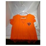 3 3 Chicago Bears Ladies Medium shirts - one lacer