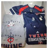 4 Minnesota Twins Youth S8 - one button up jersey