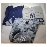 3 New York Yankees Youth Large t-shirts