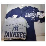3 New York Yankees Youth Large shirts