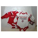 3 Wisconsin Badgers Kids 0/3M long sleeve onesies