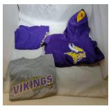 3 Minnesota Vikings Kids M5/6 shirts - one hooded