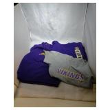 3 Minnesota Vikings Kids M5/6 shirts - one long