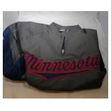 Minnesota Twins Mens Large Cool Base zip up