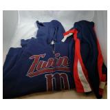 Minnesota Twins Mens Large zippered hooded