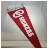 Oklahoma Sooners 32 inch wool blend pennant