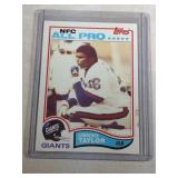 1982 Topps Lawrence Taylor ROOKIE CARD  New York
