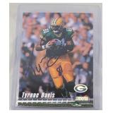 AUTOGRAPHED 1999 Tyrone Davis Stadium Club